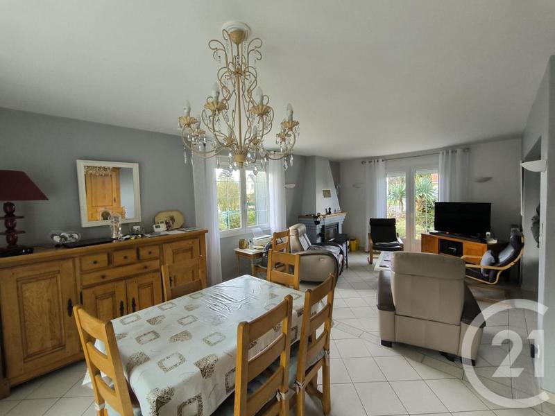 Maison - 146 m² - 7 pièces