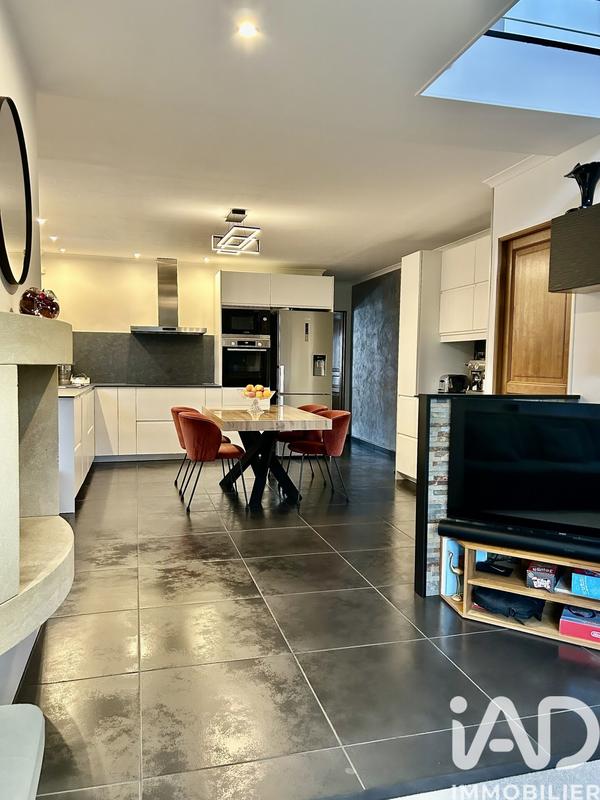 Maison - 110 m² - 6 pièces