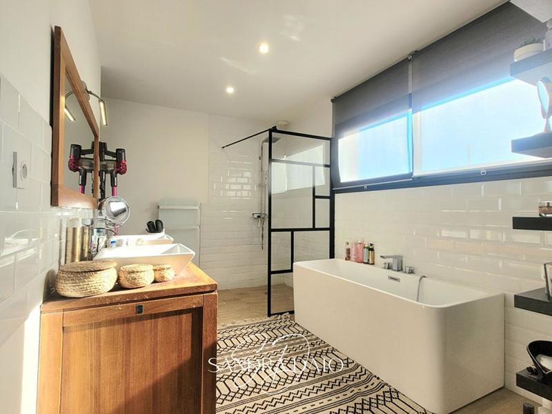 Maison - 156 m² - 5 pièces