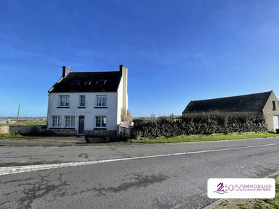 Maison - 184 m² - 9 pièces