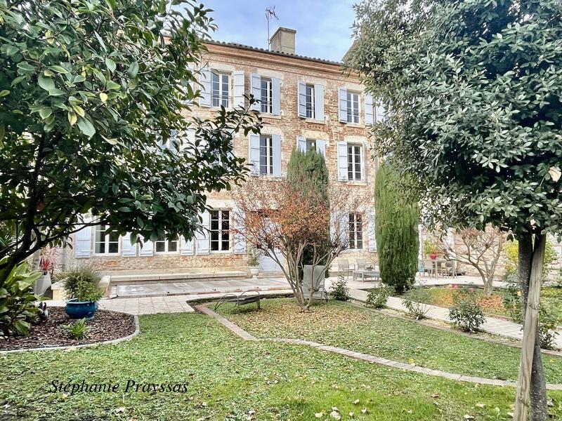 Maison - 292 m² - 8 pièces