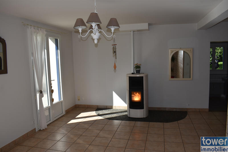 Maison - 178 m² - 8 pièces