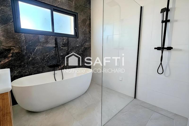 Maison - 160 m² - 5 pièces