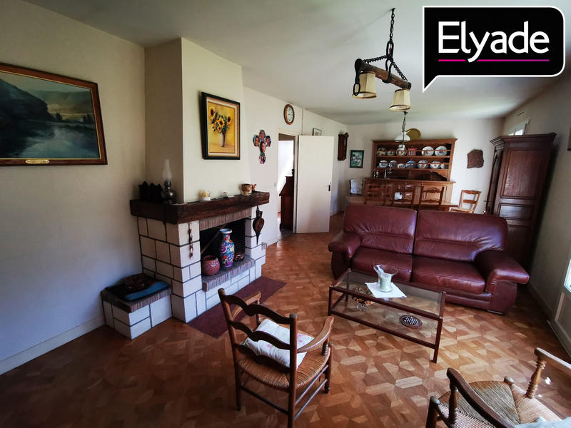 Maison - 151 m² - 7 pièces