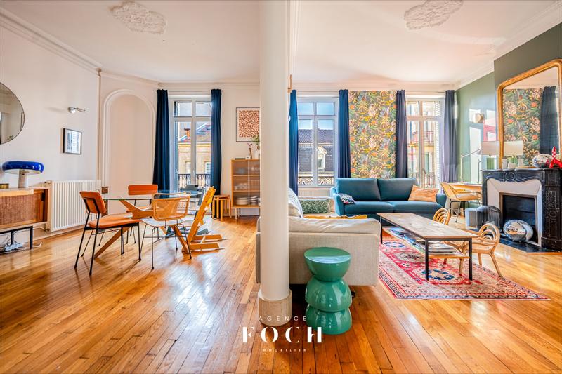 Appartement - 85 m² - 4 pièces