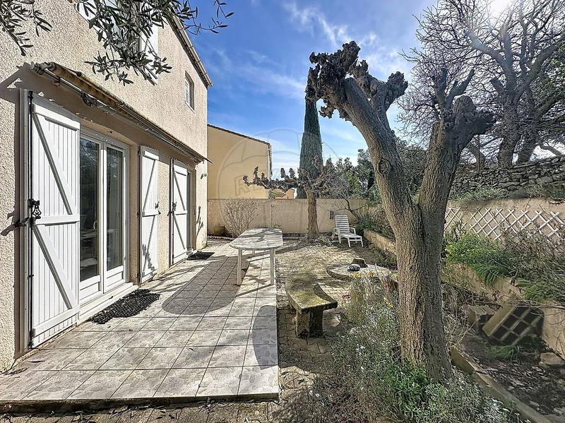 Maison - 99 m² - 5 pièces