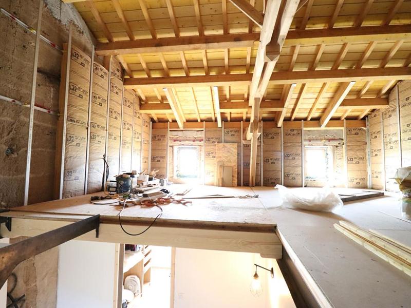 Maison - 250 m² - 6 pièces