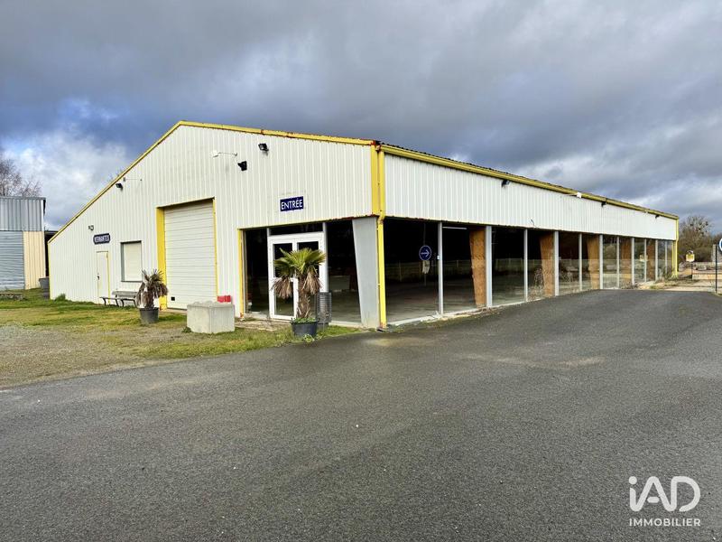 Local commercial - 1 200 m²