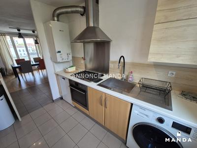 Appartement - 83 m² - 4 pièces