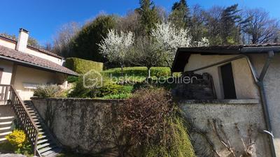 Maison - 152 m² - 6 pièces