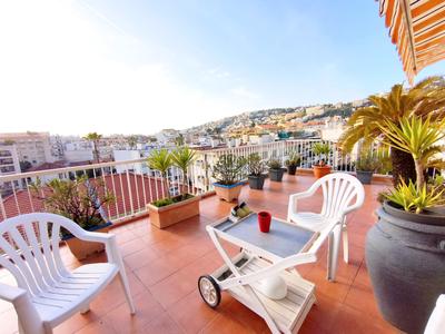 Appartement - 104 m² - 4 pièces