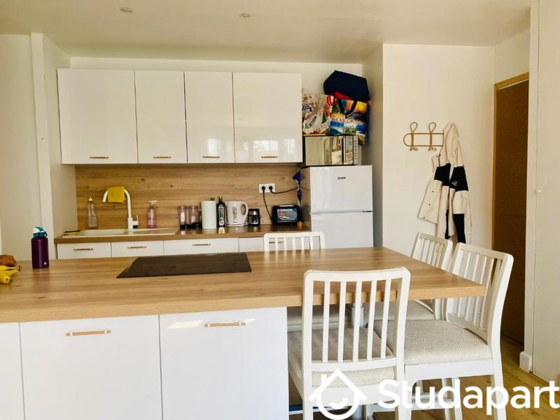 Chambre - 11 m² - 1 pièce