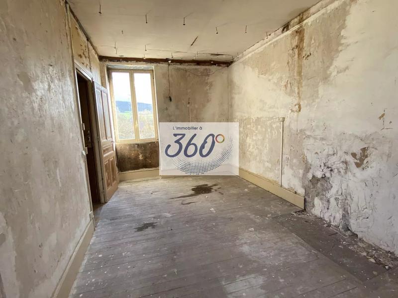 Maison de village - 111 m² - 5 pièces