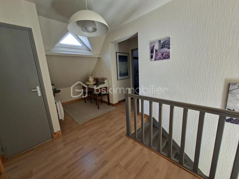 Maison traditionnelle - 128 m² - 6 pièces