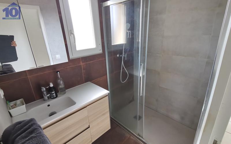 Appartement sur toit - 53 m² - 3 pièces