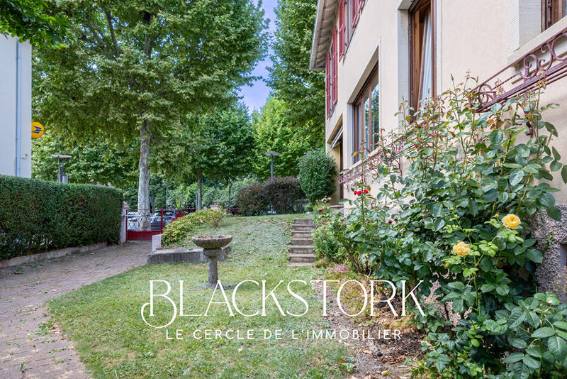 Maison - 164 m² - 6 pièces