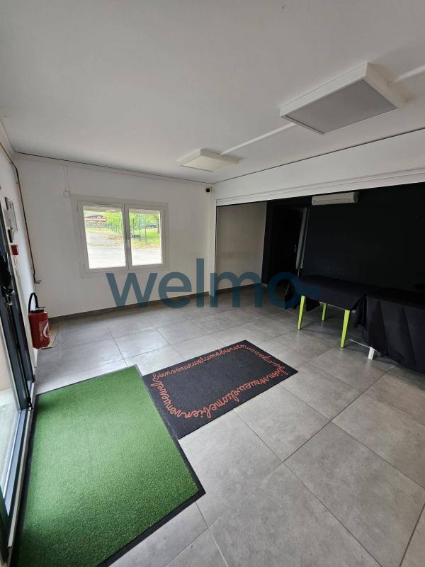 Local commercial - 612 m² - 10 pièces