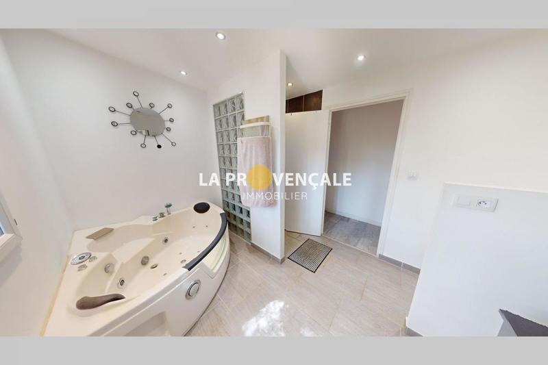 Maison - 116 m² - 4 pièces