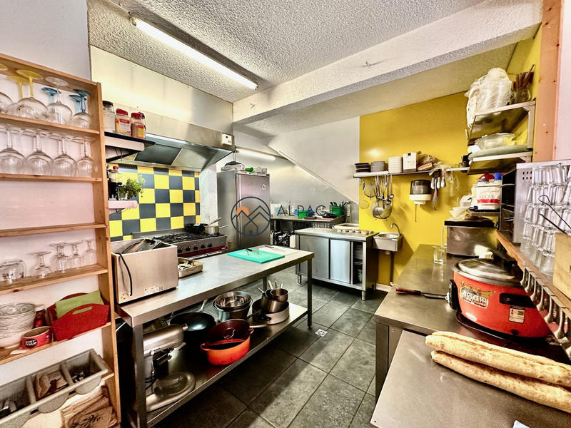 Fonds de commerce - Hôtellerie / Restauration - 174 m²