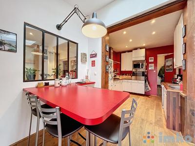 Maison - 140 m² - 5 pièces