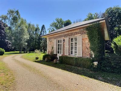 Château - 926 m² - 25 pièces