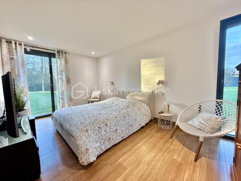 Villa - 365 m² - 9 pièces