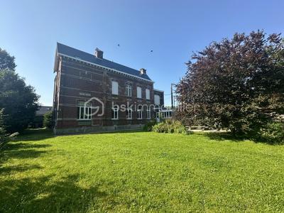 Maison de maîtres - 330 m² - 12 pièces