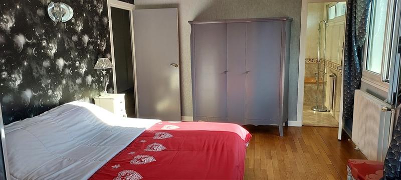 Appartement - 118 m² - 6 pièces