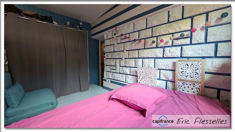 Maison - 208 m² - 9 pièces