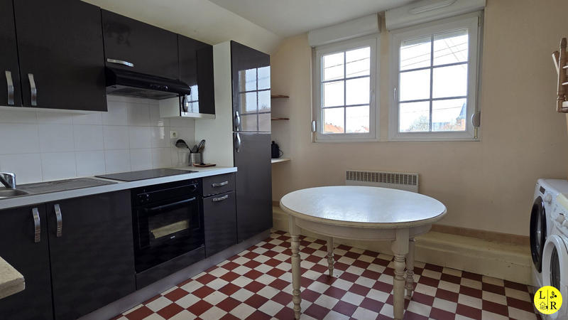 Maison - 238 m² - 7 pièces