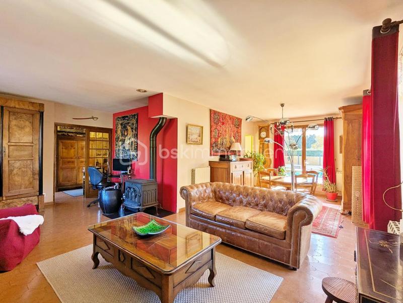 Maison traditionnelle - 143 m² - 5 pièces