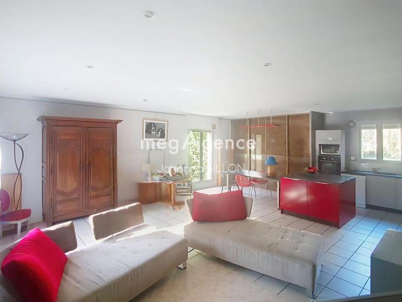 Maison traditionnelle - 140 m² - 6 pièces