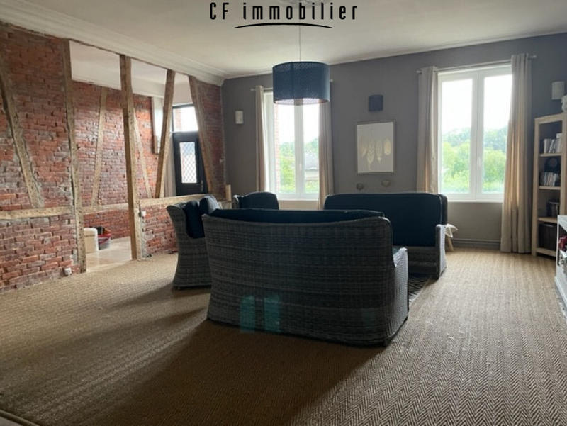 Maison - 210 m² - 7 pièces