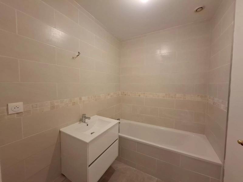 Maison - 96 m² - 6 pièces