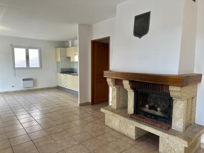 Maison - 83 m² - 4 pièces