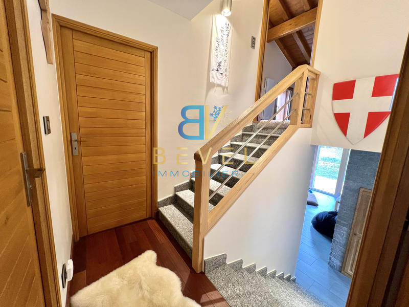 Maison - 160 m² - 4 pièces