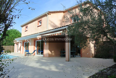 Maison - 240 m² - 6 pièces