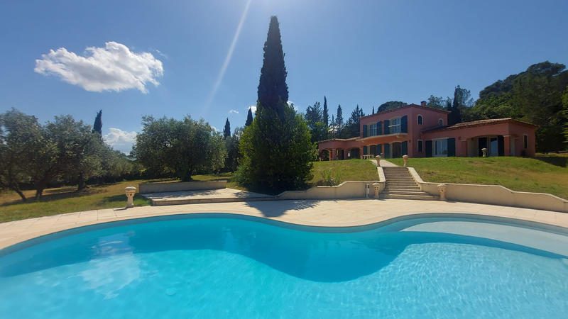 Propriété - 170 m² - 5 pièces