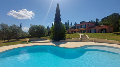 Propriété - 170 m² - 5 pièces