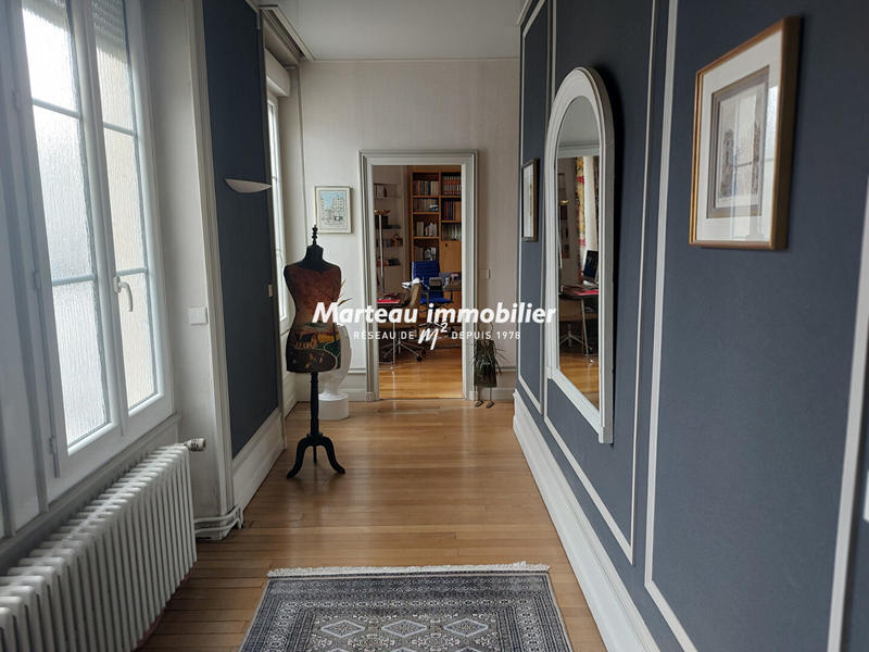 Appartement - 195 m² - 6 pièces