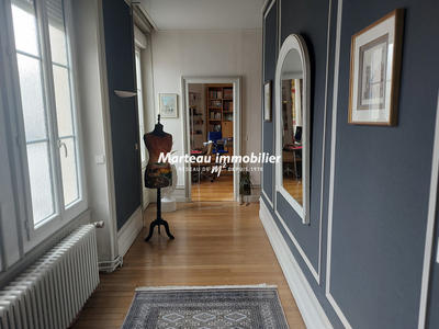 Appartement - 195 m² - 6 pièces