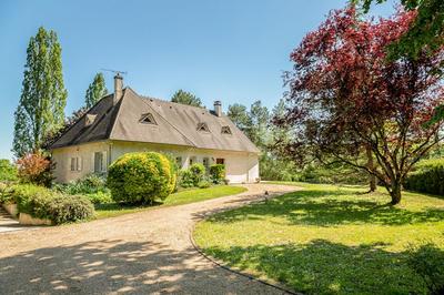 Maison - 206 m² - 6 pièces