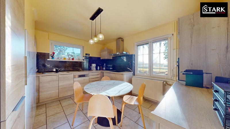 Maison - 139 m² - 7 pièces
