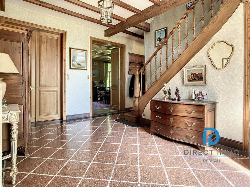 Château - 266 m² - 8 pièces