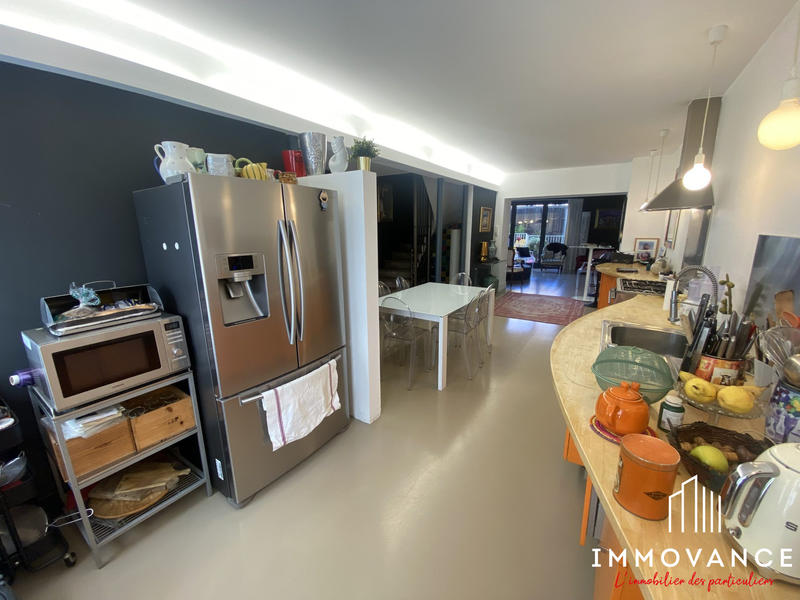 Maison - 244 m² - 7 pièces