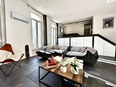 Appartement - 64 m² - 2 pièces