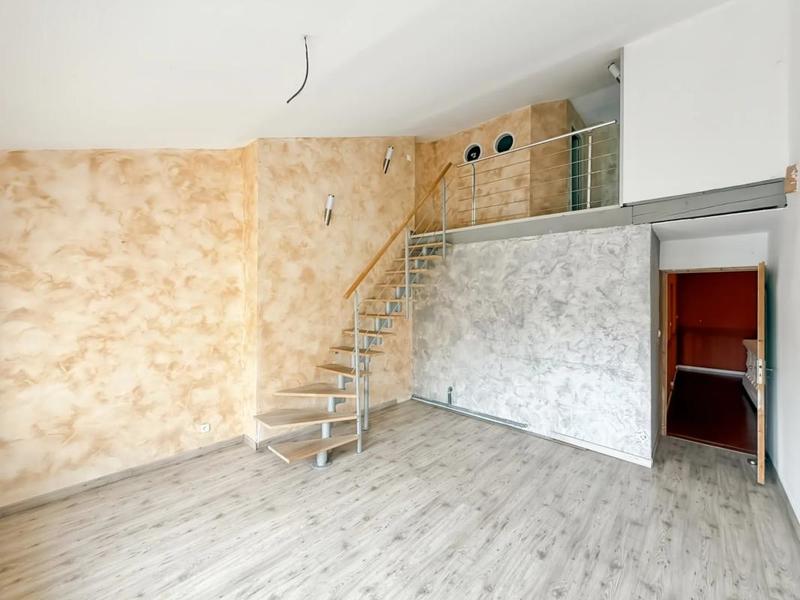 Maison de village - 257 m² - 11 pièces