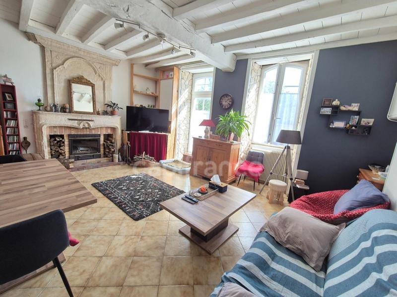 Maison - 90 m² - 4 pièces