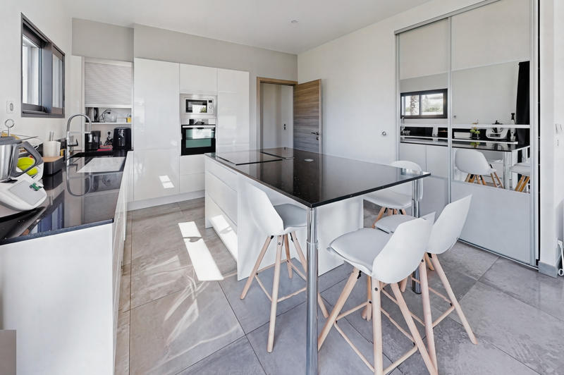 Maison - 100 m² - 4 pièces