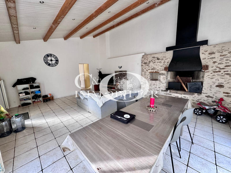 Maison - 122 m² - 4 pièces